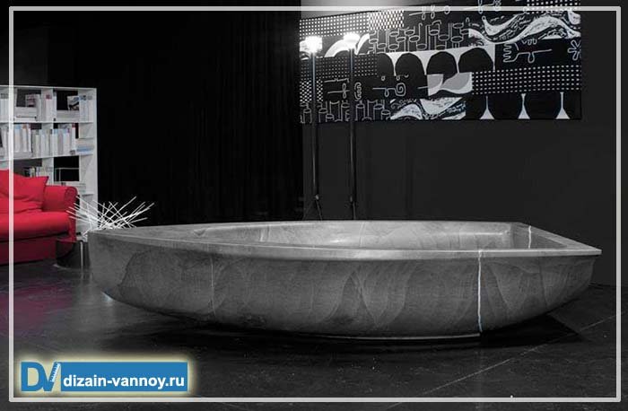 Отдельностоящая ванна на ніжках, овальна, прямокутна і чавунна