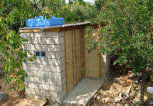 Як побудувати літній душ на дачі своїми руками, все в деталях