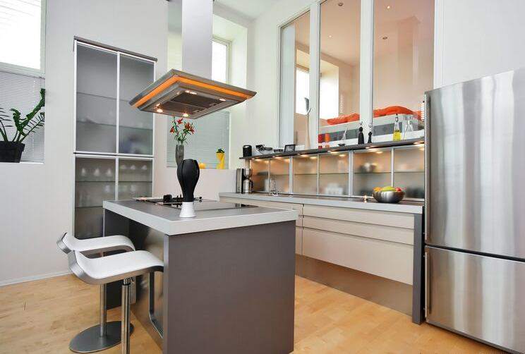 Види кухонних витяжок: які бувають і як вибрати? Види кухонних витяжок: які бувають і як вибрати?