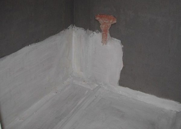 Оздоблення декоративною штукатуркою у ванній кімнаті своїми руками — покрокове відео та фото