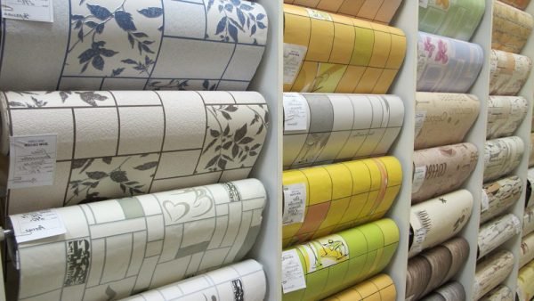 Шпалери для ванної кімнати — види, плюси і мінуси (фото, відео)