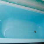 Акрилова вставка у ванну: відгуки і поради фахівців Акрилова вставка у ванну: відгуки і поради фахівців