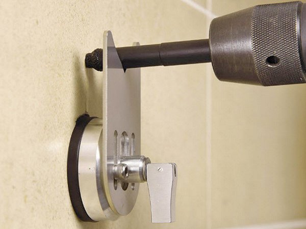 Як свердлити кахель: сучасні інструменти та їх практичне застосування