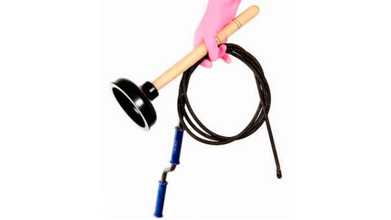 Трос для прочищення каналізації: очищення труб своїми руками