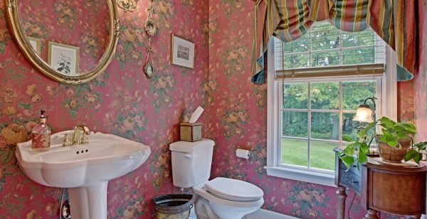 Шпалери для ванної кімнати — види, плюси і мінуси (фото, відео)