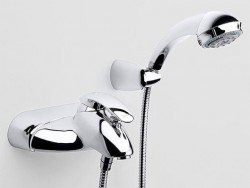 Який вибрати змішувач з душем для установки у ванній Який вибрати змішувач з душем для установки у ванній