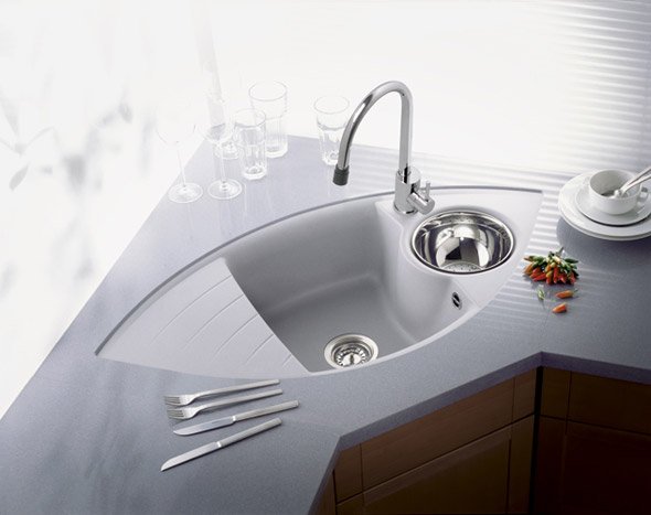 Кутова мийка для кухні: нюанси вибору Кутова мийка для кухні: нюанси вибору