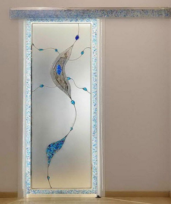 Скляні двері для ванної: різновиди, особливості їх використання та нюанси установки Скляні двері для ванної: різновиди, особливості їх використання та нюанси установки