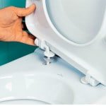 Кріплення кришки унітазу своїми руками Кріплення кришки унітазу своїми руками