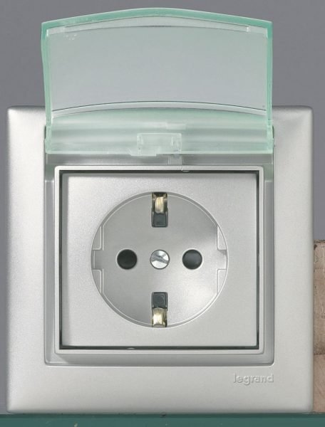 Де встановити розетку для пральної машини у ванній кімнаті — висота розташування (відео, фото)