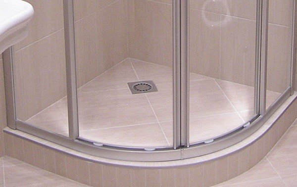 Як правильно зробити ремонт душових кабінок, докладні поради