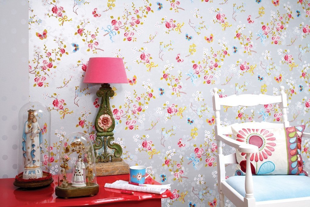 Порівняння вінілових і флізелінових шпалер: які краще?