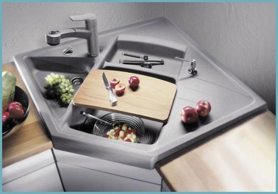 Кутова мийка для кухні: нюанси вибору