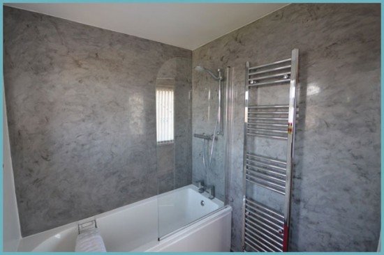 Як створити красивий інтерєр у ванній кімнаті за допомогою декоративної фактурної штукатурки: фотопримеры