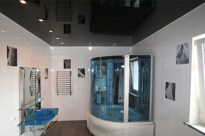 Дзеркальна стеля у ванній кімнаті, його види, плюси і мінуси Дзеркальна стеля у ванній кімнаті, його види, плюси і мінуси