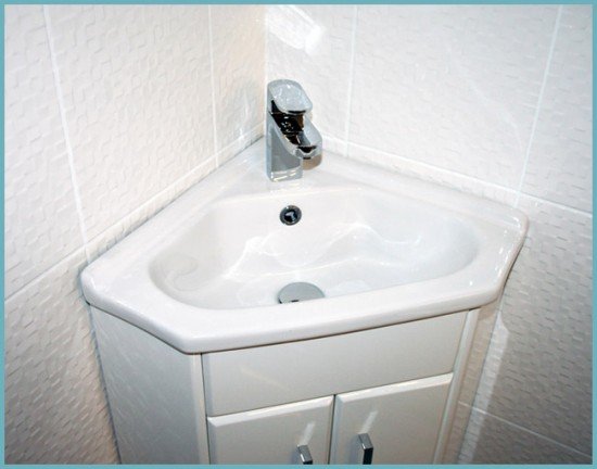 Кутова раковина з тумбою: зберігаємо простір у ванній кімнаті