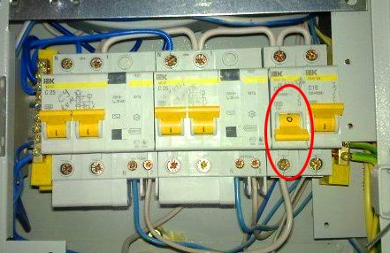 Чому не включається пральна машинка, поломки та їх усунення