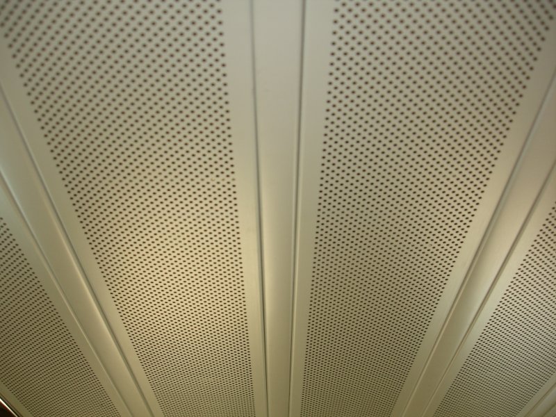 Важливі моменти, які необхідно знати про рейкова стеля