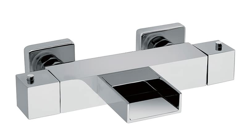 Каскадні змішувачі на борт ванни