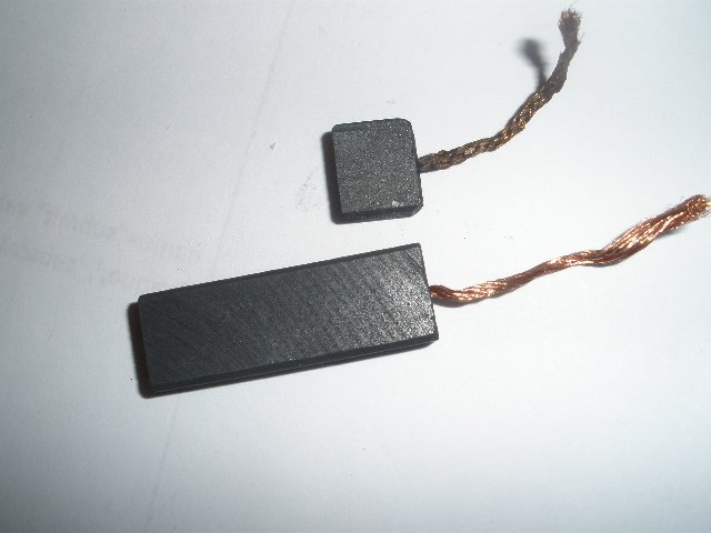 Пральна машинка не віджимає причини й рішення