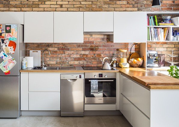 Мийка поруч з плитою: можна чи ні? Мийка поруч з плитою: можна чи ні?