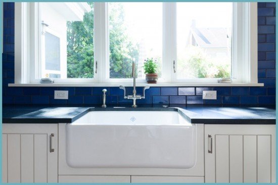 Підбираємо керамічну мийку для кухні