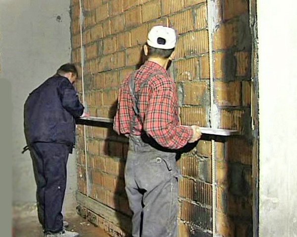 Як вирівняти стіни у ванній: доступні способи та особливості технологій