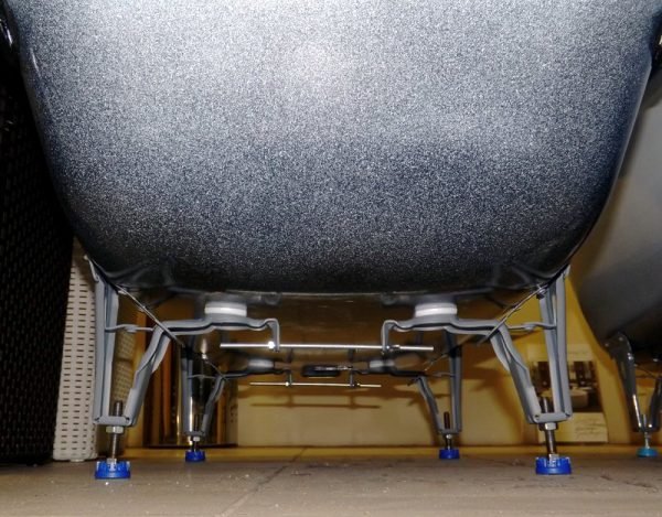 Установка сталевої ванни своїми руками — інструменти і монтажу (відео, фото)