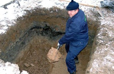 Як побудувати туалет на дачі своїми руками: креслення з розмірами +фото