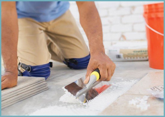 Вибираємо надійний плитковий клей для укладання плитки в ванній кімнаті