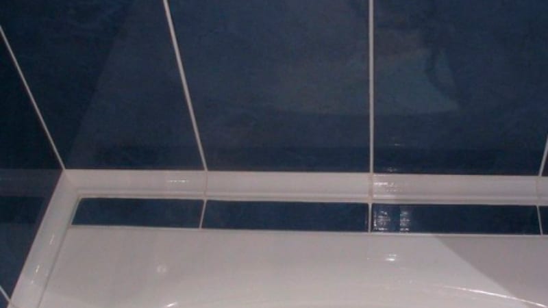 Бордюр для ванної: керамічний або пластиковий