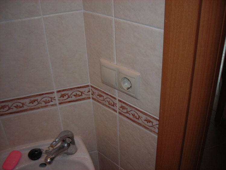 Вибираємо розетки у ванній, правила установки