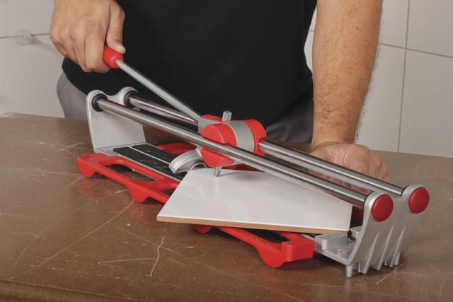 Як класти плитку у ванній кімнаті, фото і відеоурок облицювання