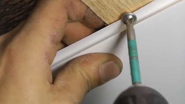 Як робиться обробка ванної кімнати пластиковими панелями