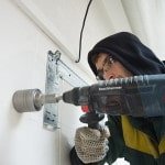 Як просвердлити кахельну плитку: як правильно вибрати свердло по кахлю і свердло для плитки