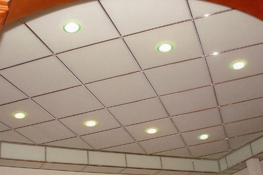 Важливі моменти, які необхідно знати про рейкова стеля