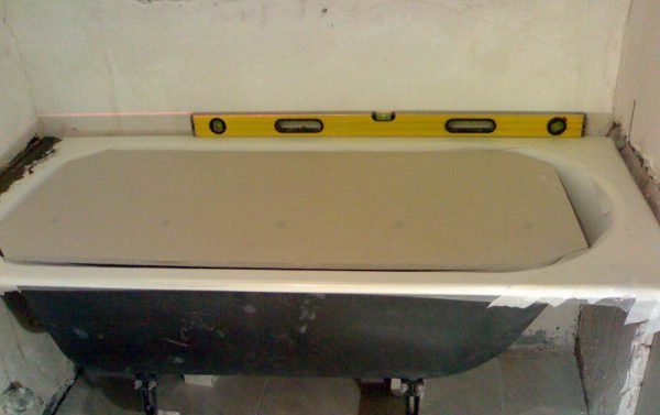 Установка чавунної ванни своїми руками — правила і монтаж (фото, відео)