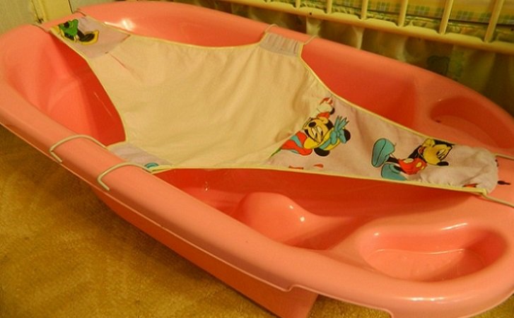 Ванночка для новонароджених, яка краще