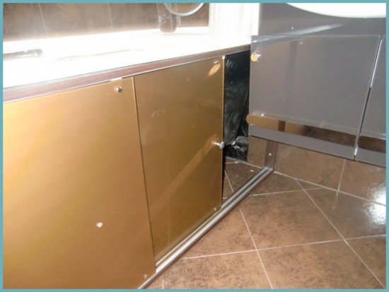 Розсувні екрани для ванни: розбираємося з варіантами і установкою