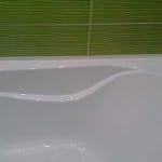 Чим замазати шви між плиткою у ванній