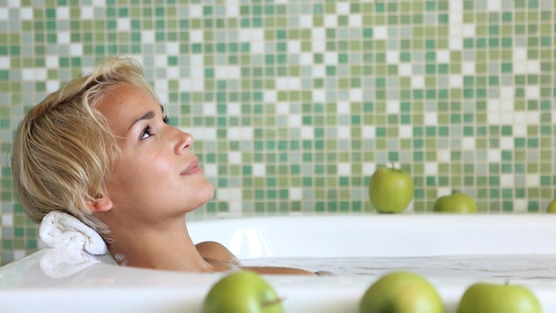 Ванна з содою: користь і протипоказання