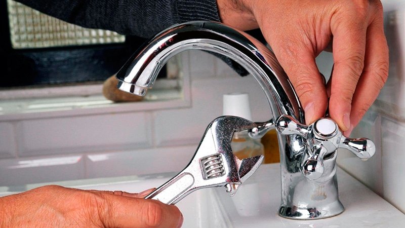 Водопровідний Кран: чому гуде