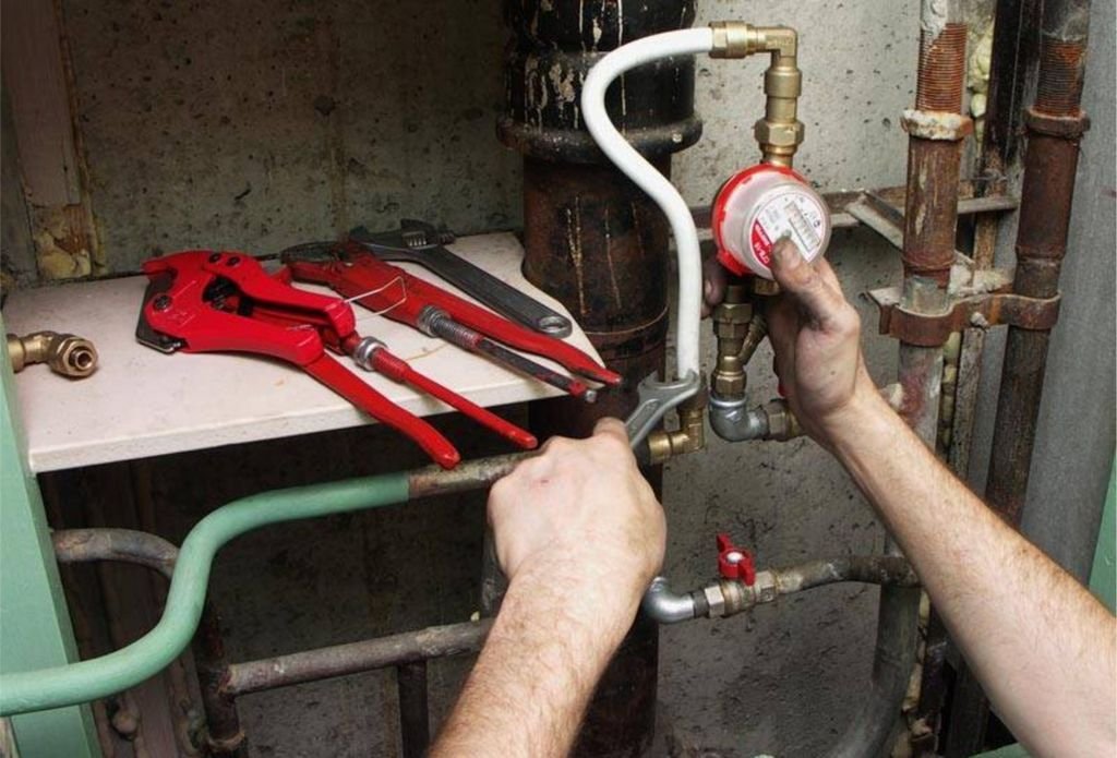 Особливості встановлення лічильника води: технологія монтажу та комплектуючі