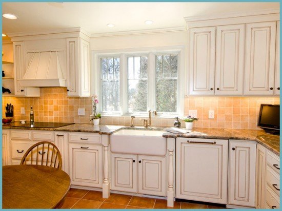 Вибираємо плитку на кухню: для укладання на підлогу і на фартух