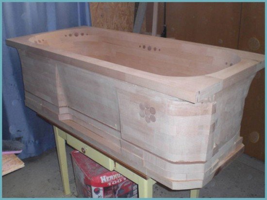 Деревяна ванна в інтерєрі: бути чи не бути?