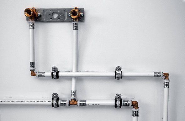 Металопластикові труби для опалення та водопостачання: на які технічні характеристики варто звернути увагу? Металопластикові труби для опалення та водопостачання: на які технічні характеристики варто звернути увагу?