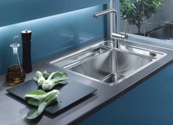 Кутова мийка для кухні: нюанси вибору Кутова мийка для кухні: нюанси вибору