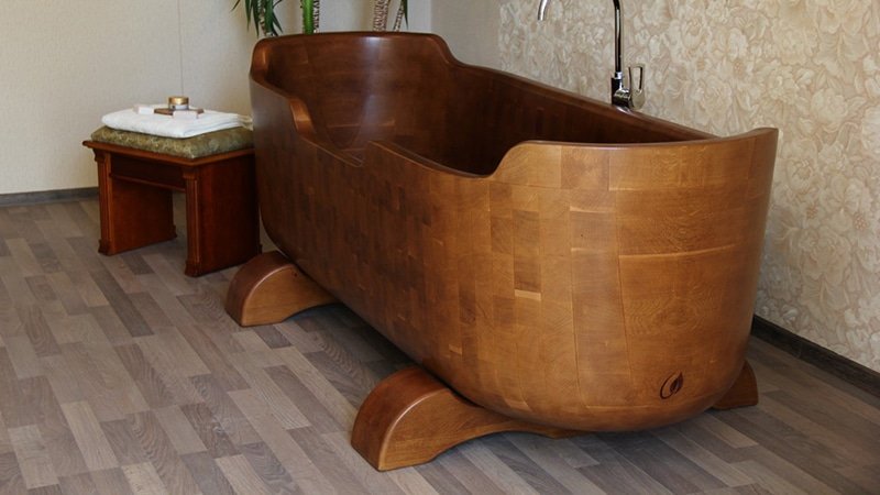 Деревяна ванна: переваги та недоліки