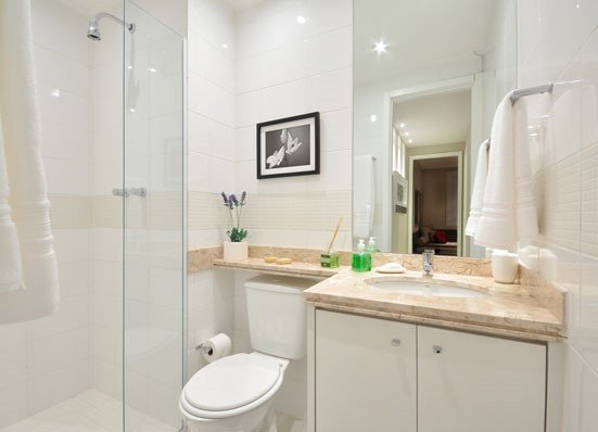 Оригінальний дизайн маленької ванної кімнати