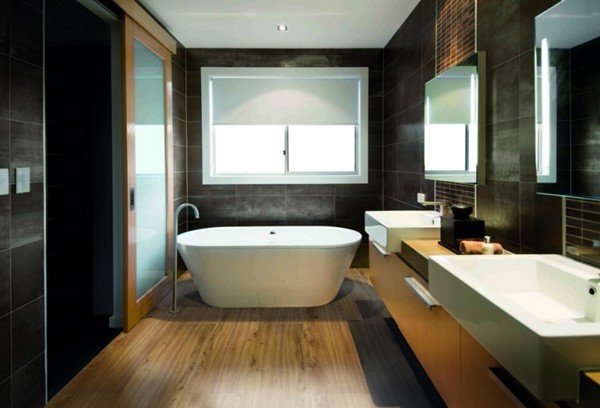 Водостійкий ламінат для ванної: його особливості та нюанси укладання Водостійкий ламінат для ванної: його особливості та нюанси укладання